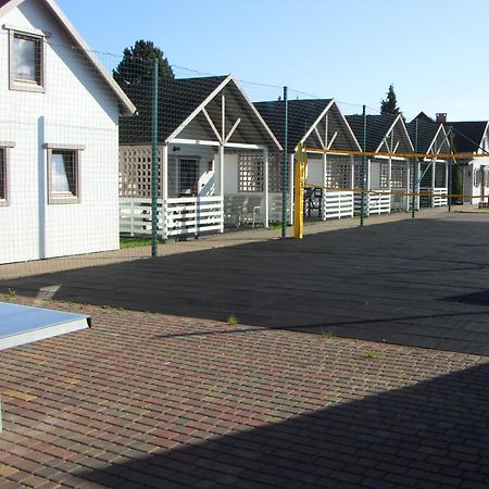 Domki Letniskowe Marzena Miedzyzdroje Exterior foto